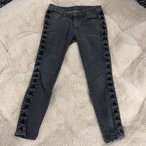 Cross-lace jeans